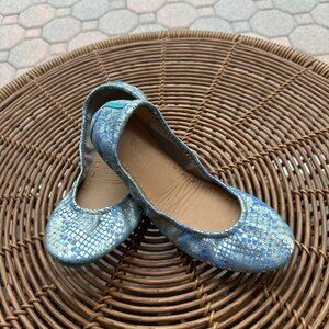 Paradise Blue Tieks Size 7